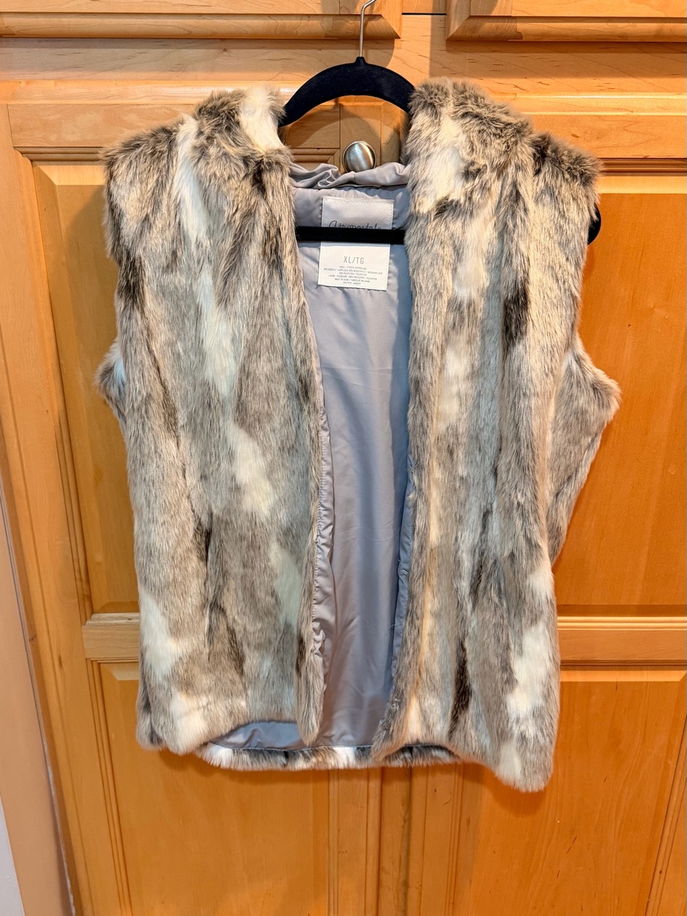 NWOT Aeropostale Faux Fur Hooded Vest in Taupe and Cream